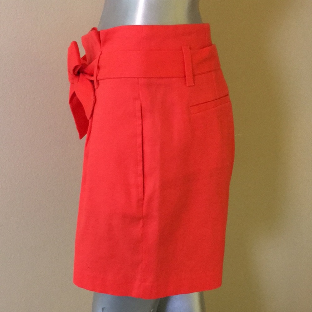 Banana Republic Coral Linen Blazer & Shorts Suit - Picture 9 of 15